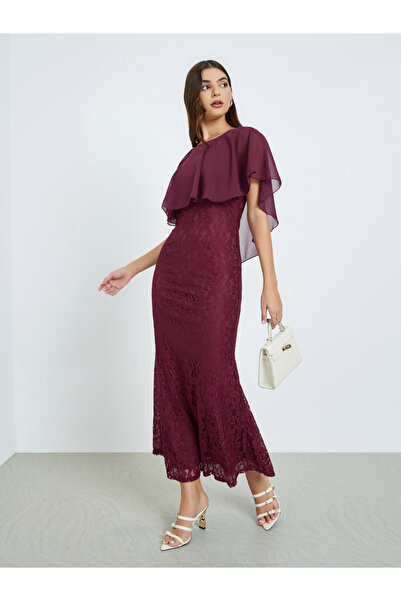 Styli Burgundy Lace Maxi Dress with Cape Sleeves