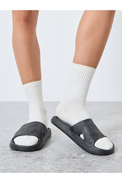 Take Two By Styli زلاقات حمام نسائية مضادة للانزلاق