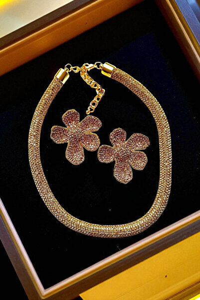 PETEK AKSESUAR TAŞLI PARLAK ÇİÇEK KOLYE KÜPE SET