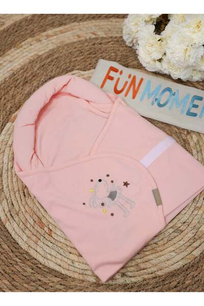 Fun Moment مغطاة بوسادة رقيقة بالإضافة إلى أطراف قطنية لحماية رأس الطفل