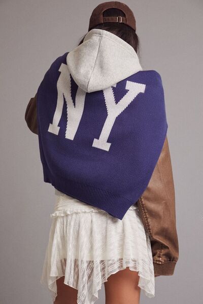 Forever 21 NY Desenli Düşük Omuzlu Kazak