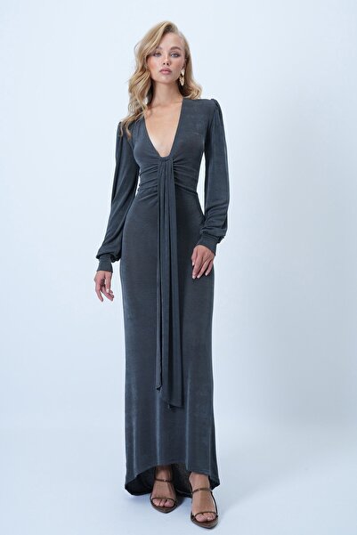 VAGGON Γυναικείο φόρεμα Smoke Grey με λαιμόκοψη σε σχήμα V με λεπτομέρεια μαντήλι, μάξι μήκους, Premium φόρεμα Prmx14503