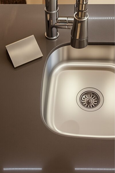 Bath & Kitchen Paslanmaz Çelik Şıklığı – Modern Sabunluk & Süngerlik