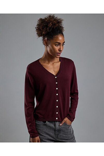 R&B Solid V-Neck Cardigan with Button Closure