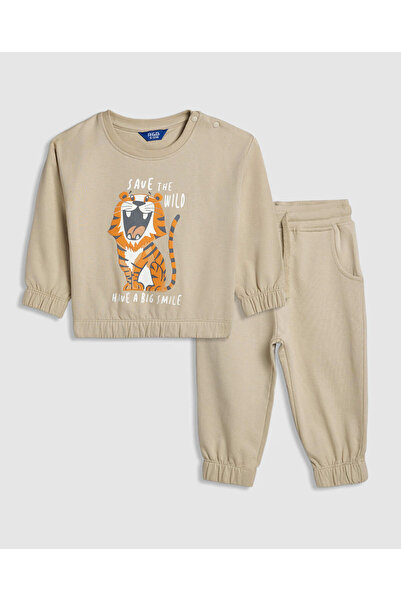 R&B Printed Sweatshirt and Joggers Set