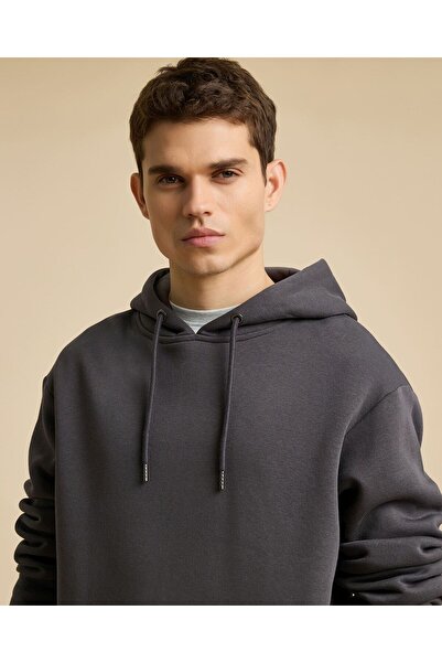 R&B Dark Grey Men's Solid Hoodie with Long Sleeves