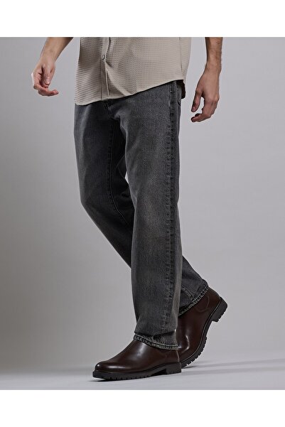 R&B Brown Men's Solid Chelsea Boots