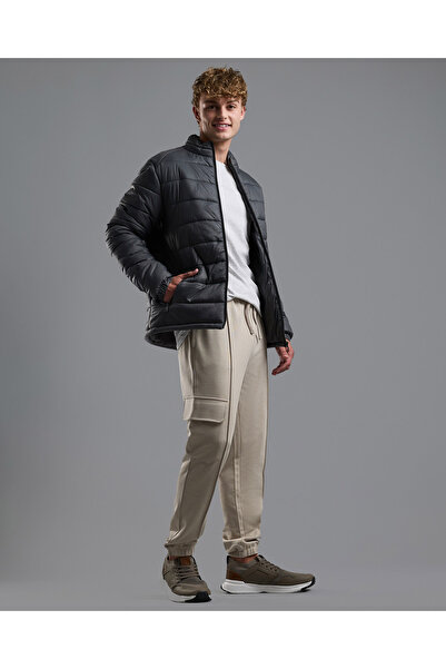 R&B Quilted Puffer Jacket with Zipper Closure
