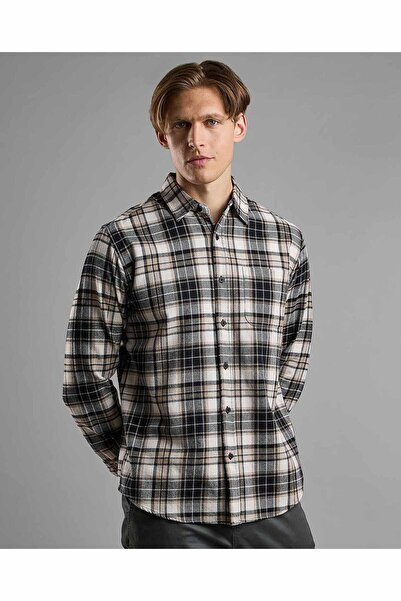 R&B قميص منقوش بياقة كلاسيكية وأكمام طويلة