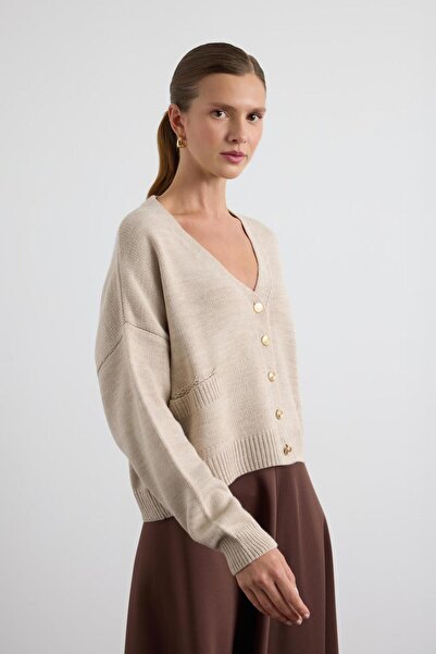 KADRİYE BAŞTÜRK Πλεκτό Ζακέτα με Χρυσά Κουμπιά Πέτρα