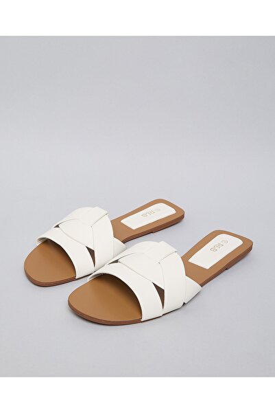 R&B Ivory Women's Strappy Flat Sandals