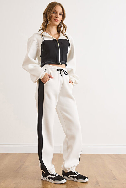 Olalook Women's White Color Detailed Embroidered Thick Winter Tracksuit Set Etkm-0000073