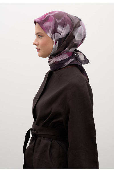 Fresh وشاح من القطن والفسكوز بنقشة جاردينيا بلون البرقوق