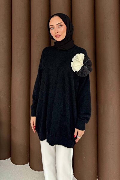 Melike Tatar Brooched Knitwear Tunic 70-2478