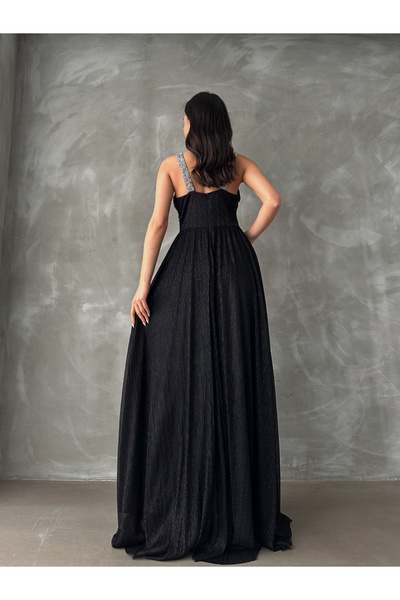 ADAMODA.RO Elegant long dress accessorized with rhinestones