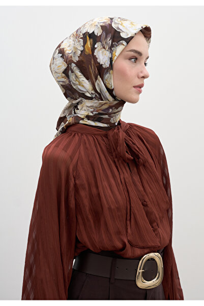 Fresh وشاح من القطن والفسكوز بنقشة اللوتس بلون بني دافئ