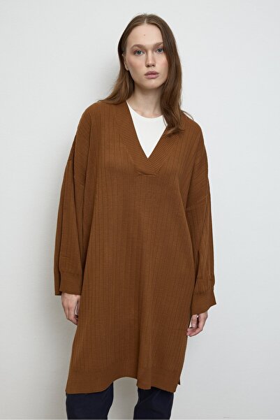 QANU V-Neck Knitwear Tunic Tan