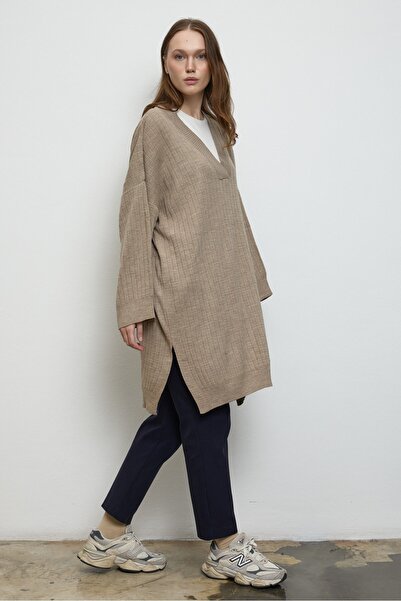 QANU Πλεκτό με λαιμόκοψη σε σχήμα V Tunik Mink