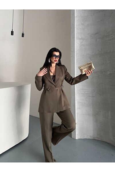 Moda İkra Blazer Jacket Wide-Leg Pants Suit and Tied at the Waist with a Thin Belt in the Color,