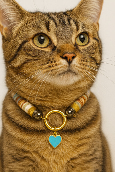 She Sells قلادة مصنوعة يدويًا على شكل قطة وكلب متعددة الألوان مزينة بخرز العي...