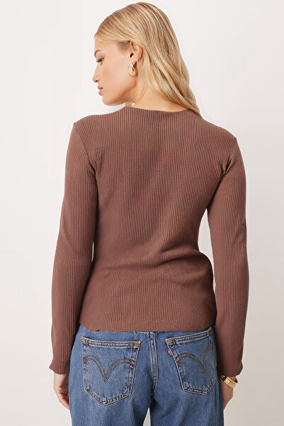 armonika Γυναικεία μακρυμάνικη μπλούζα με λαιμόκοψη σε σχήμα V με απαλή υφή και δαντέλα ARM-26K001028