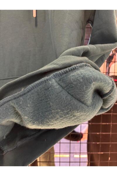 Q45collection Three-Pocket Kangaroo Pocket Hooded Sweatshirt