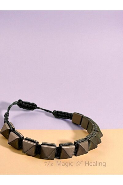 The Magıc of Healıng Hematite Natural Stone Pyramid Macrame