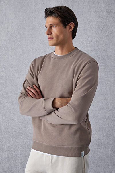 GRIMELANGE Travis Men's Organic Fabric Soft Regular Fit Round Neck Mink Sweatshirt