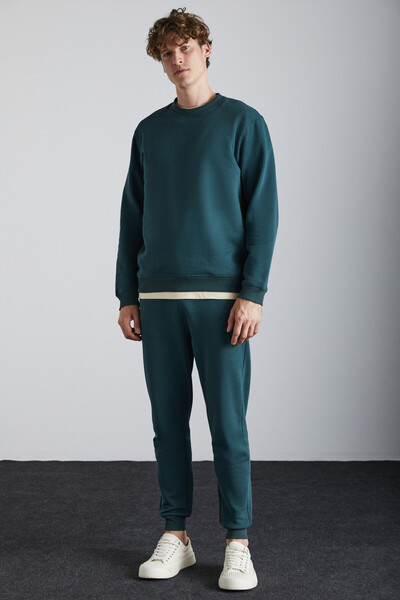 GRIMELANGE Travis Men's Organic Fabric Soft Regular Fit Round Neck Dark Green Sweatshirt