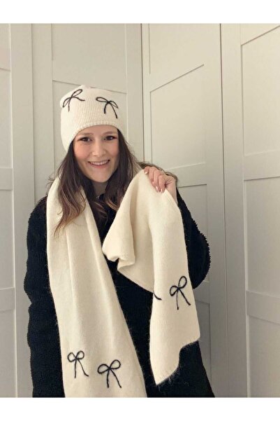 CHARMLUCKY Bow-Tie Scarf-Beret Set