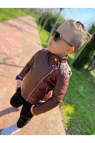 KINGDOM KIDS Erkek Çocuk 3’lü Kombin – Deri Ceket, Baskılı %100 Pamuk Tişört, Denim Pantolon