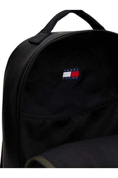 Tommy Hilfiger Černý pánský batoh TJM ESS DAILY PU DOME BACKPACK