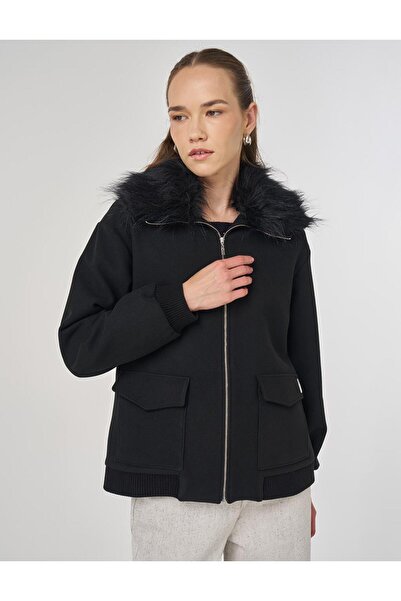 Kayra Fur Detailed Short Jacket Black