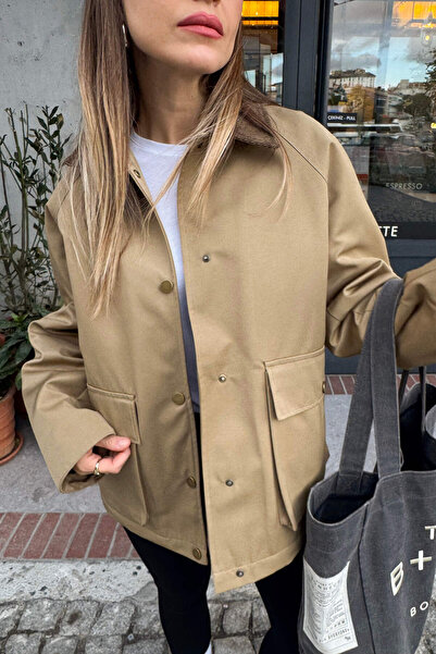 Sue Store Χακί βελούδινο μπουφάν με φερμουάρ, καπιτονέ γαμπαρντίνα