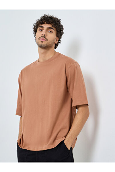 Styli Men Oversized Mock Neck T-Shirt
