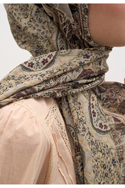 Fresh Vanessa Desen Shawl Beige