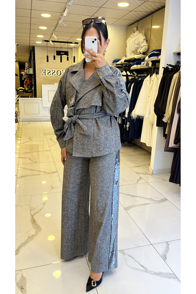 Vosse Mianotte Gri Payet Detaylı Kuşaklı Takım