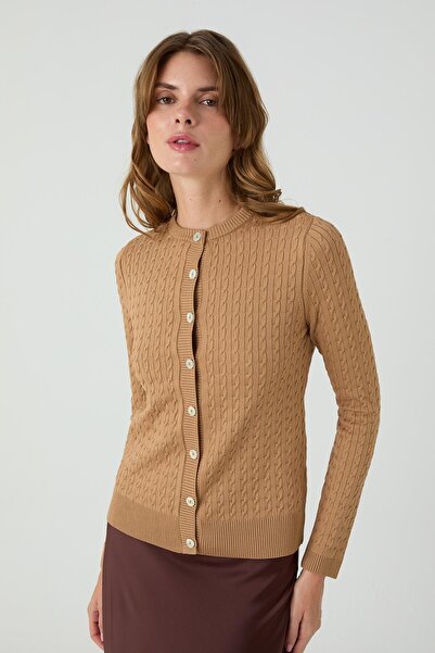 inspiration سترة بيج مع الشعر