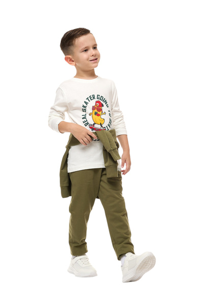 Victor and Jane By Styli Boys Off White Skater Graphic T-Shirt