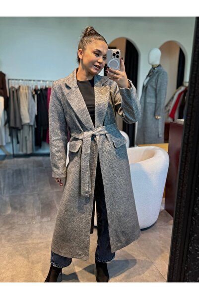 BÜŞRA PERKER Kırçıllı Kaşe (Kırçıllı Kaşe Is Likely a Name or Brand and Should Be Transliterated Directly)