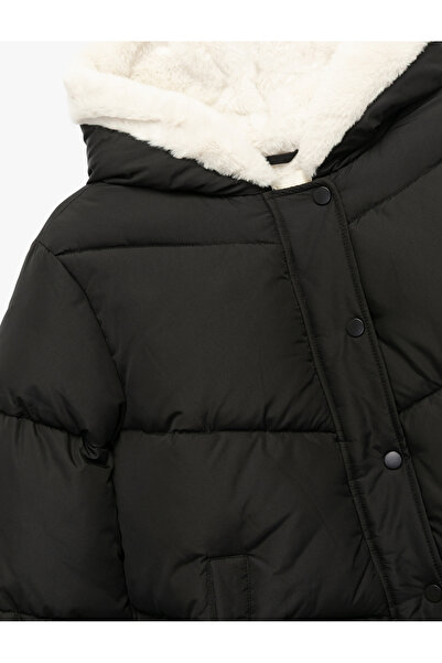 Koton Long Sleeve Buttoned Water Repellent Hooded Short Puffer Coat with Faux Fur Inside