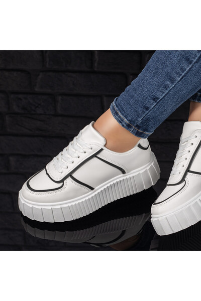 BMoD Women's white and black sneakers with laces and a chunky sole MOD09715