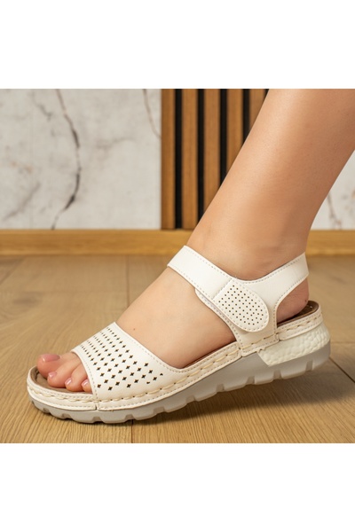 BMoD Women's white perforated sandals with velcro closure MOD05052