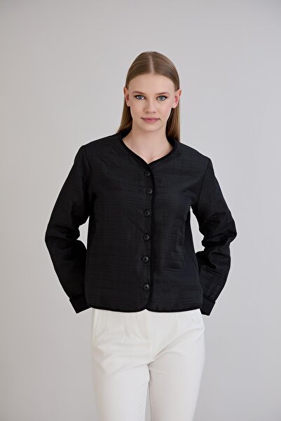 Sortie Women's Crew Neck Buttoned Seasonal Black Quilted Coat