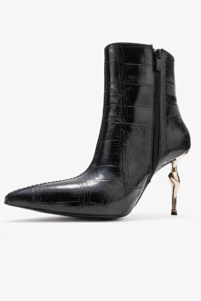 LuviShoes CRISTA Siyah Baskı Sivri Burunlu Kadın Topuklu Bot