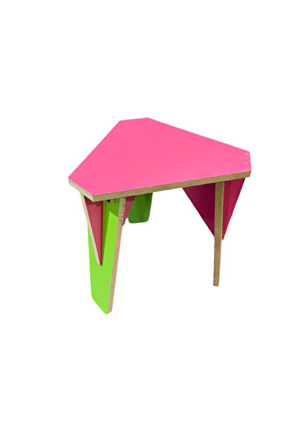 golden team colored wooden table