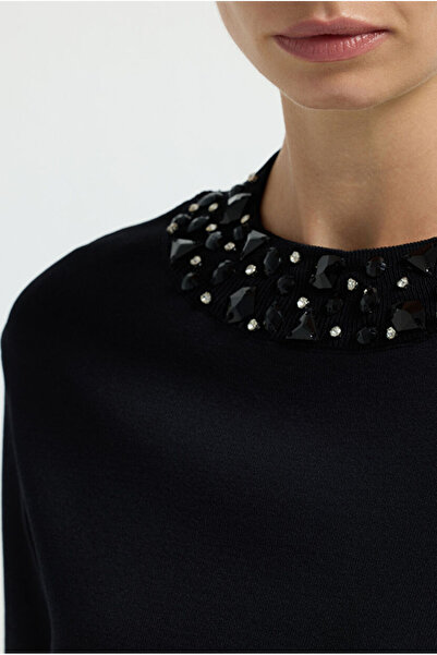 adL Yakası Taş Detaylı Triko Kazak