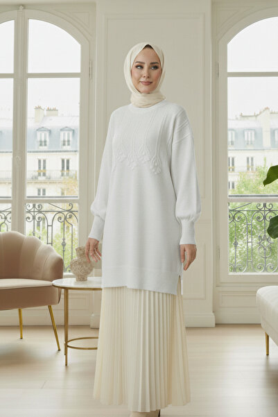 Kirazgym Crew Neck Tunic Sweater with Stripe and Embossed Detail