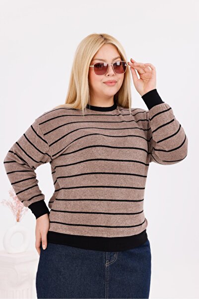 Siyezen Plus Size Striped Soft Sweater