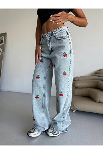 asfamoda Дамски сини дънки с бродерия от череши, подходящи за пране, с широки...